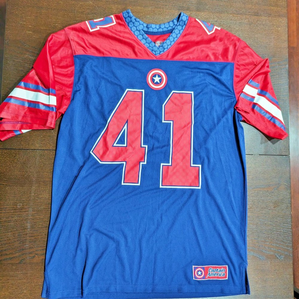 Captain America SUPERSOLDIER Jersey Mens Large Football 41